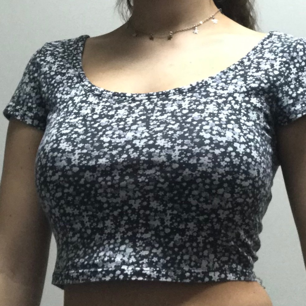 Cropped T shirt